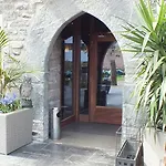 Larramendi Torrea Hotel