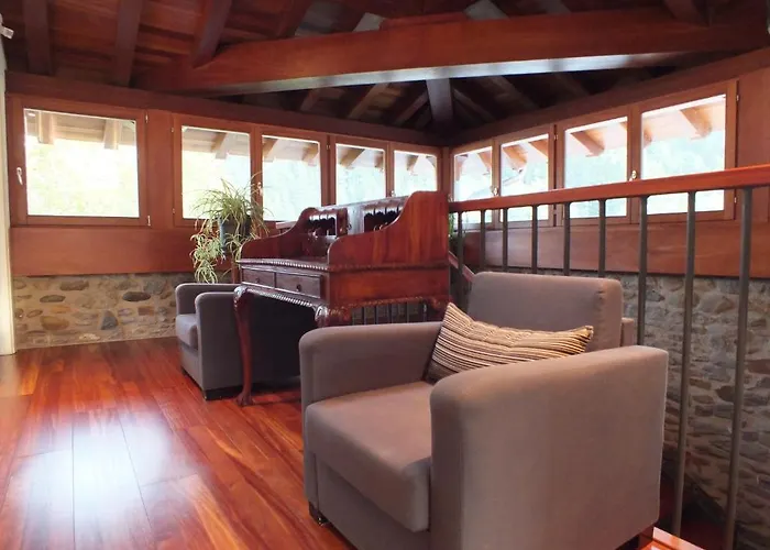 拉瑞门迪托雷亚酒店 酒店 *